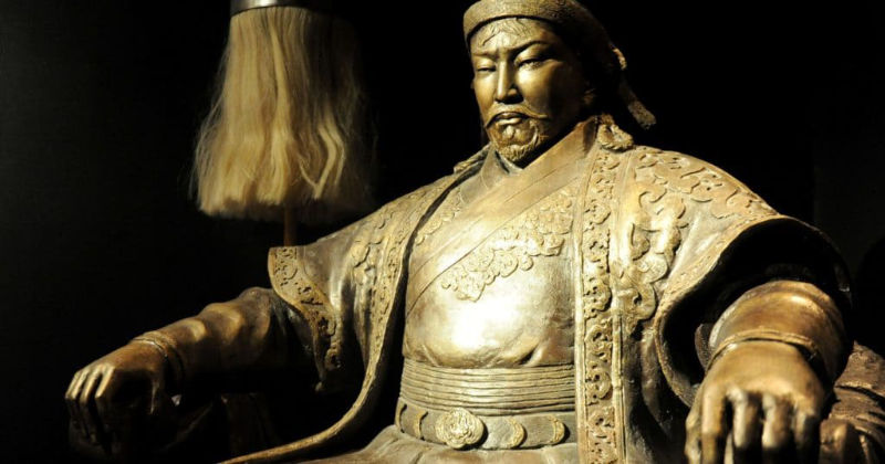 Genghis Khan)